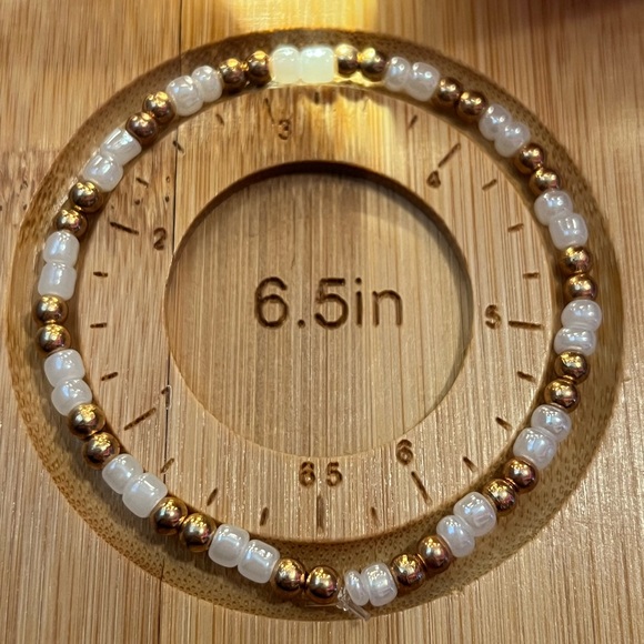 3 Valentine’s day bracelets❤️ - Picture 4 of 4